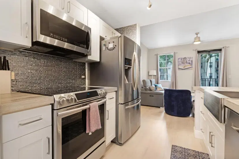 Picture of 533 NE 3Rd Ave 229, Fort Lauderdale FL 33301