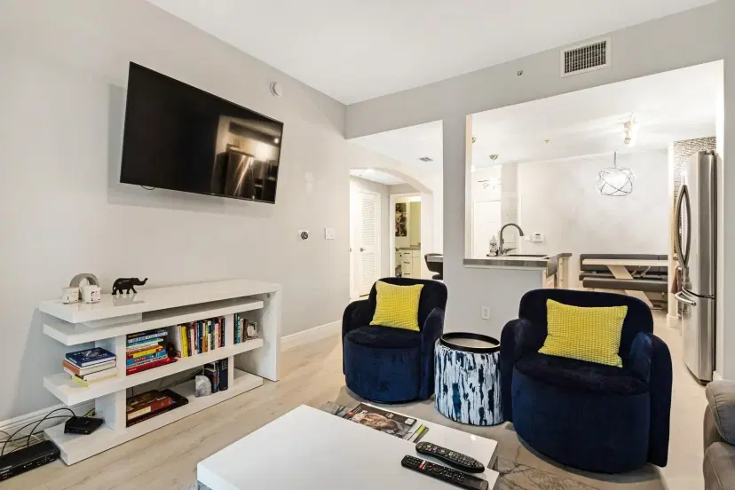 Picture of 533 NE 3Rd Ave 229, Fort Lauderdale FL 33301