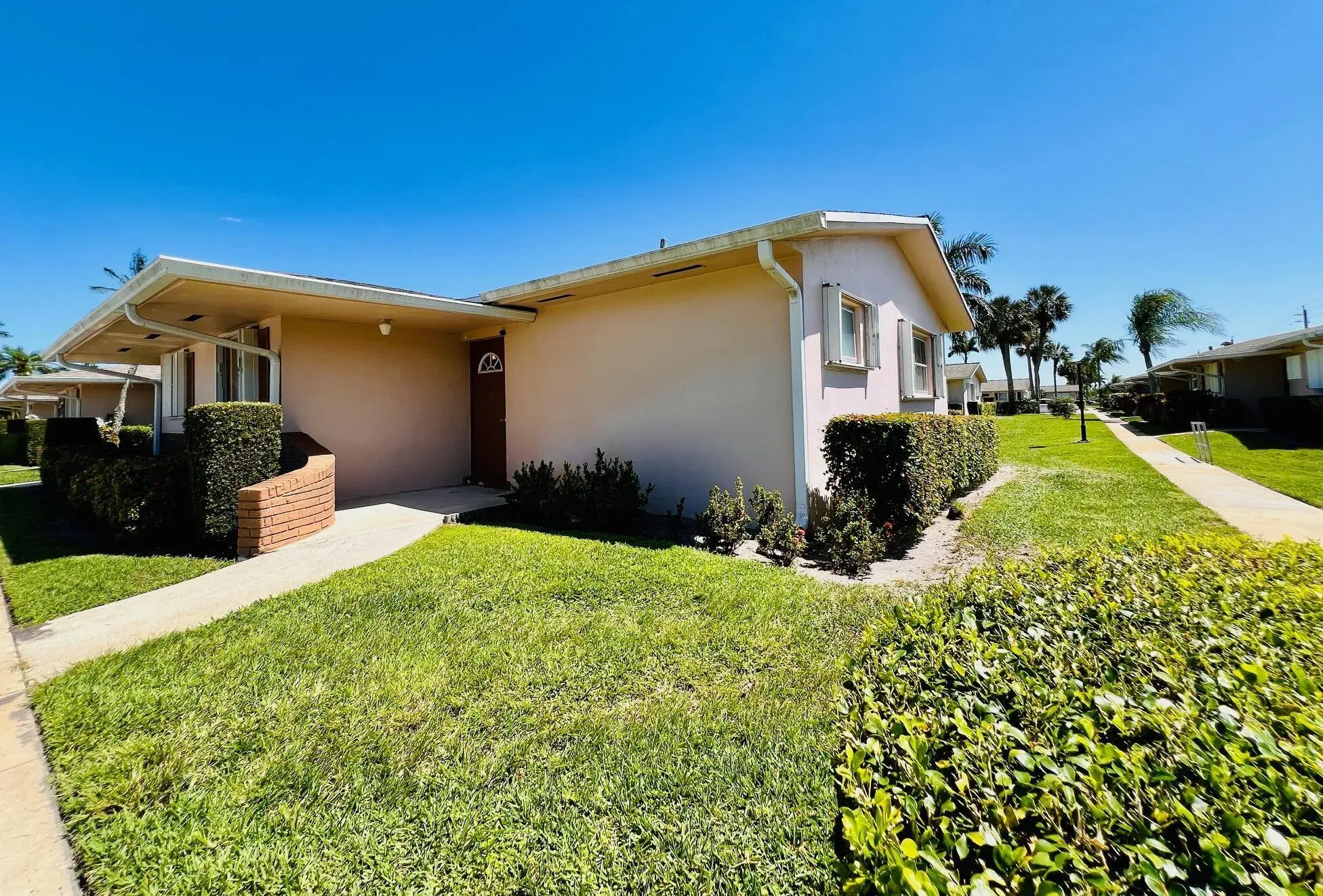 Picture of 2545 Dudley Drive W L, West Palm Beach, FL 33415