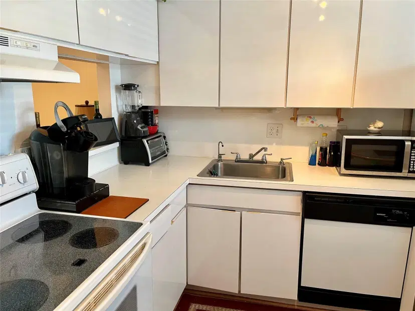 Picture of 3140 Holiday Springs Blvd 202, Pompano Beach FL 33063