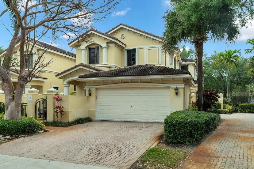 Picture of 1529 Passion Vine Cir 3-4, Weston FL 33326