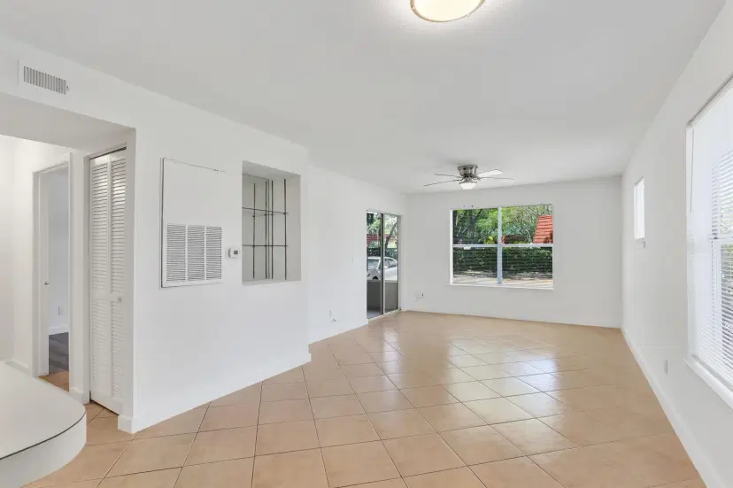 Picture of 1780 Palm Cove Boulevard 6-101, Delray Beach FL 33445