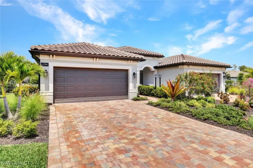 Picture of 12390 Canal Grande Dr, Fort Myers FL 33913