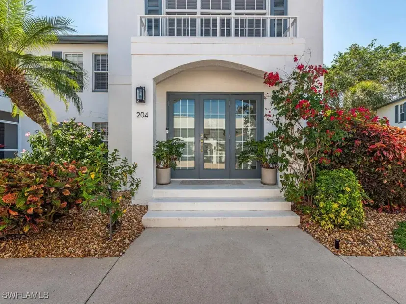 Picture of 823 Tanbark Dr 204, Naples FL 34108