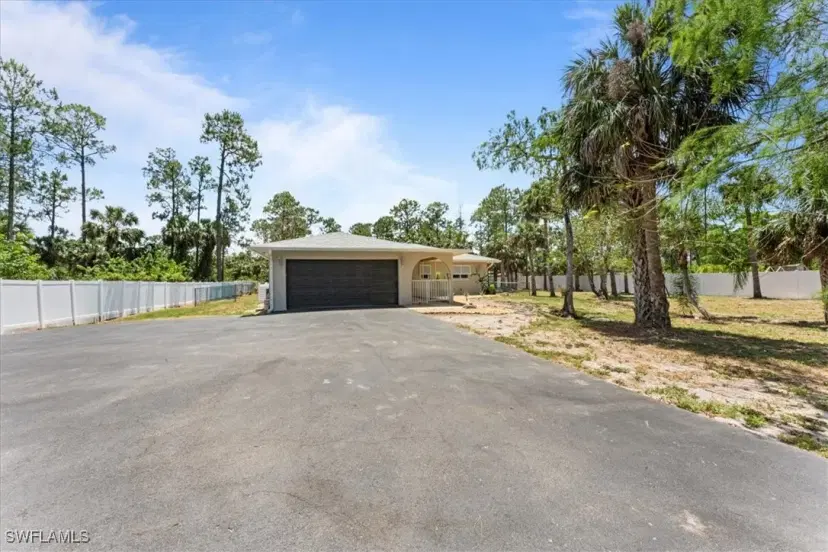 Picture of 2820 White Blvd, Naples FL 34117