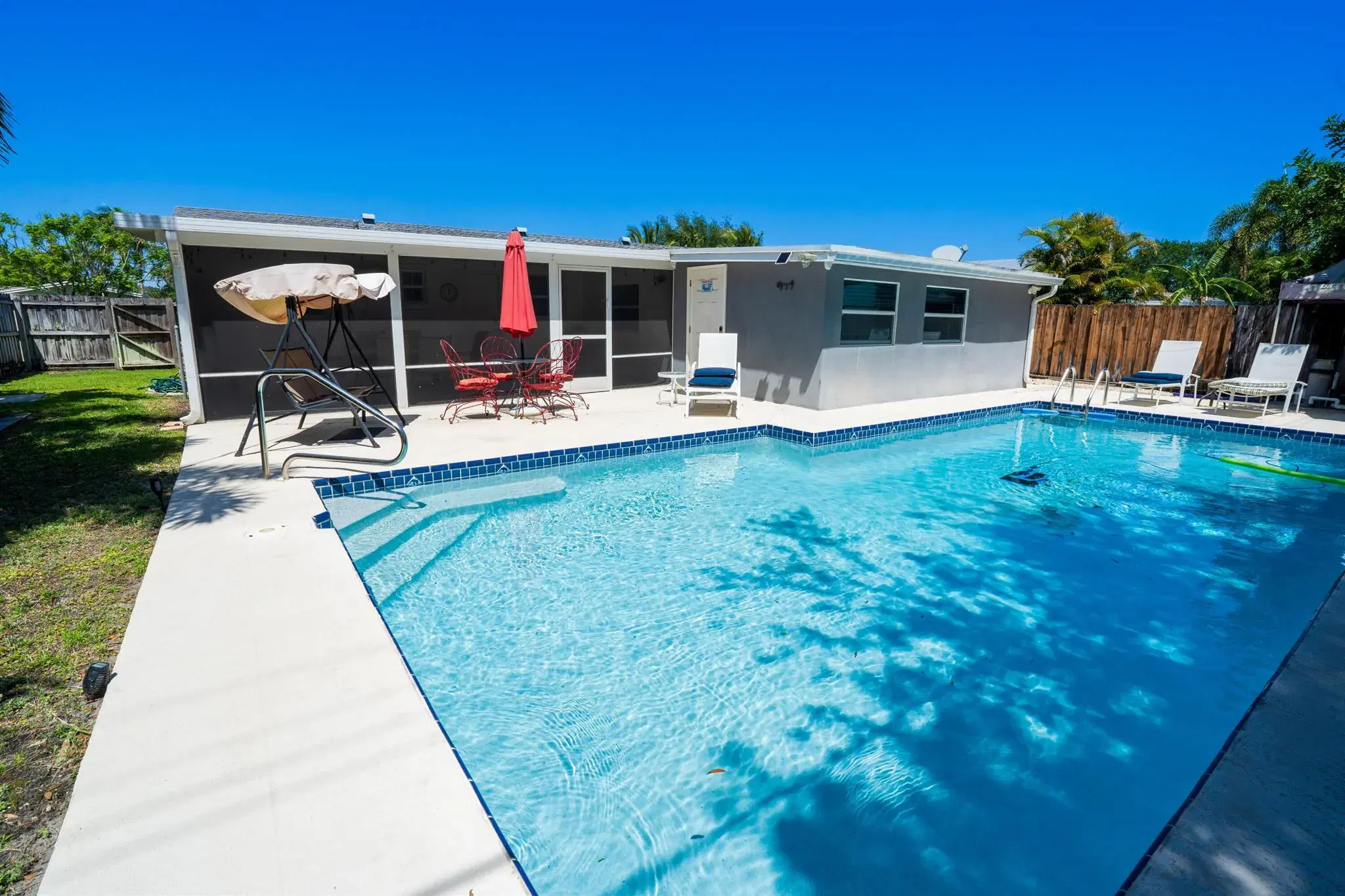 Picture of 4386 Bamboo Drive, Palm Beach Gardens, FL 33410