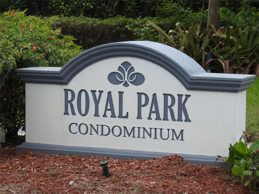 Picture of 111 Royal Park Dr 2E, Oakland Park FL 33309