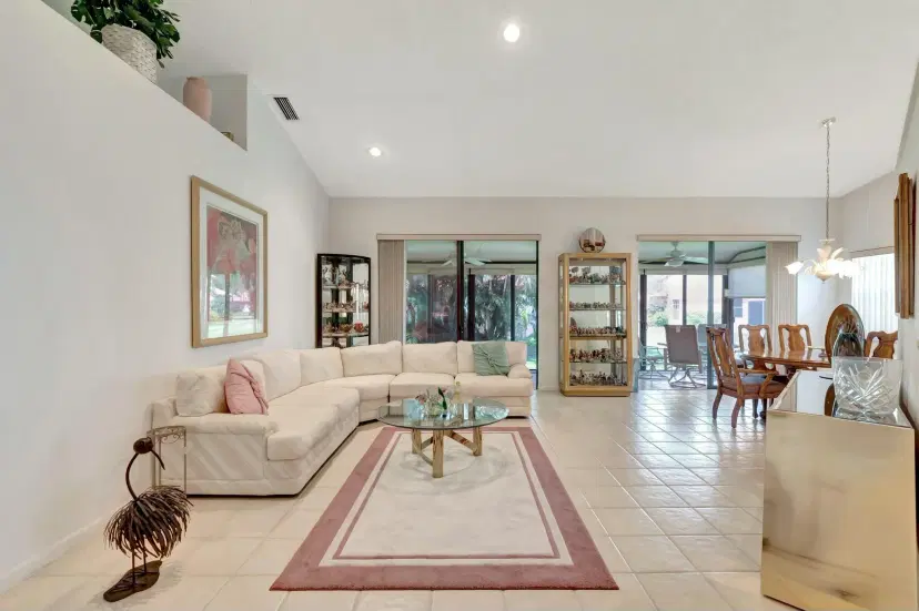 Picture of 7624 Lexington Club B Boulevard B, Delray Beach FL 33446