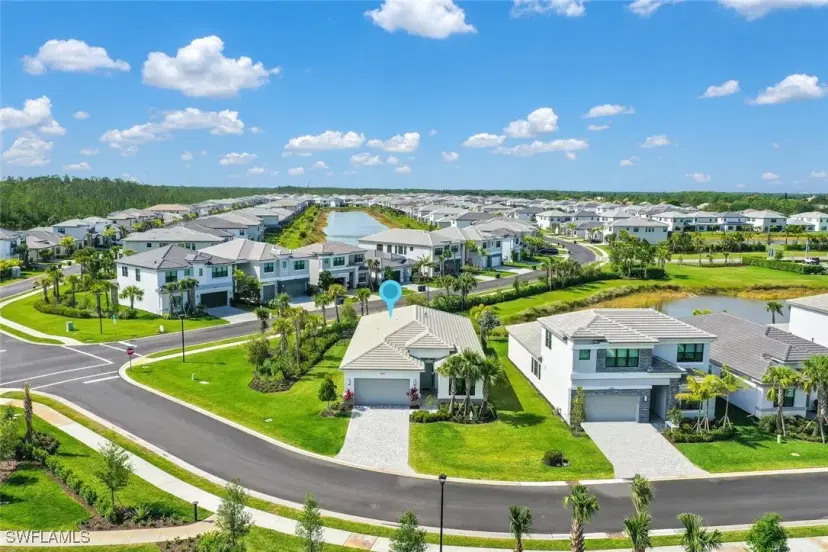 Picture of 12814 Woodbury Dr, Estero FL 33928