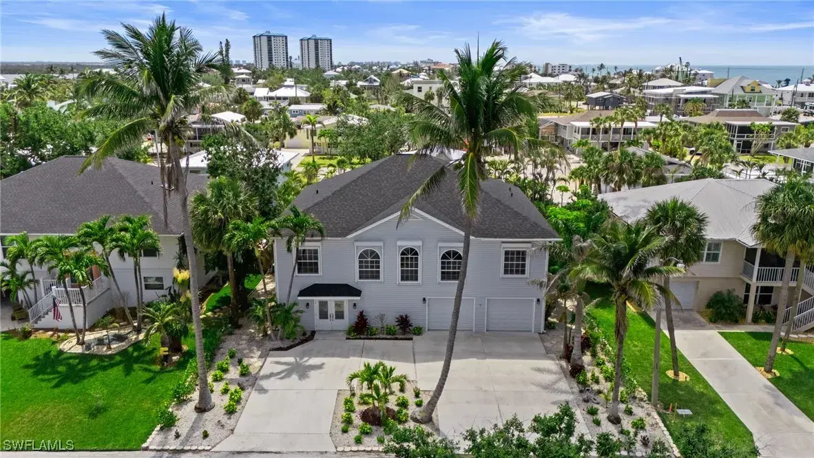 Picture of 21075 Saint Peters Dr S, Fort Myers Beach, FL 33931