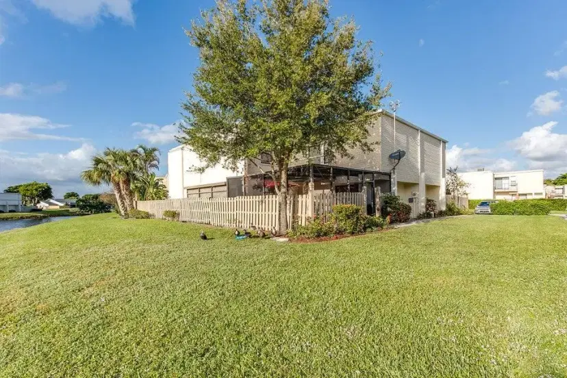 Picture of 1608 Shaker Circle Circle, Wellington FL 33414