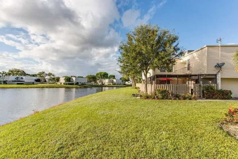 Picture of 1608 Shaker Circle Circle, Wellington FL 33414