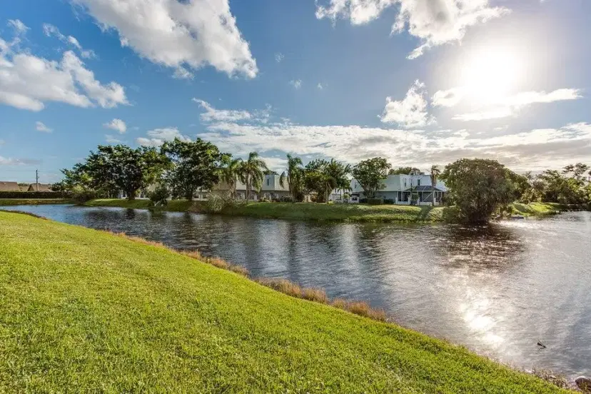 Picture of 1608 Shaker Circle Circle, Wellington FL 33414