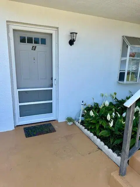 Picture of 1203 S Lakes End Drive E-1, Fort Pierce FL 34982