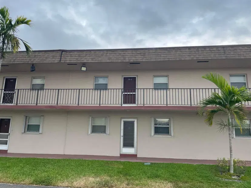 Picture of 200 Bonnie Boulevard 123, Palm Springs FL 33461