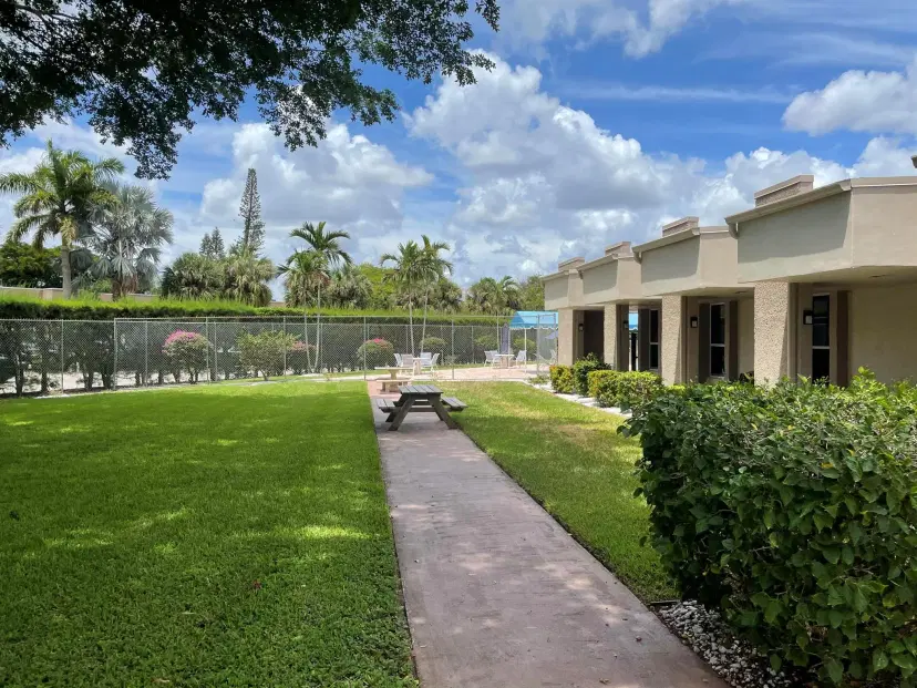 Picture of 200 Bonnie Boulevard 123, Palm Springs FL 33461
