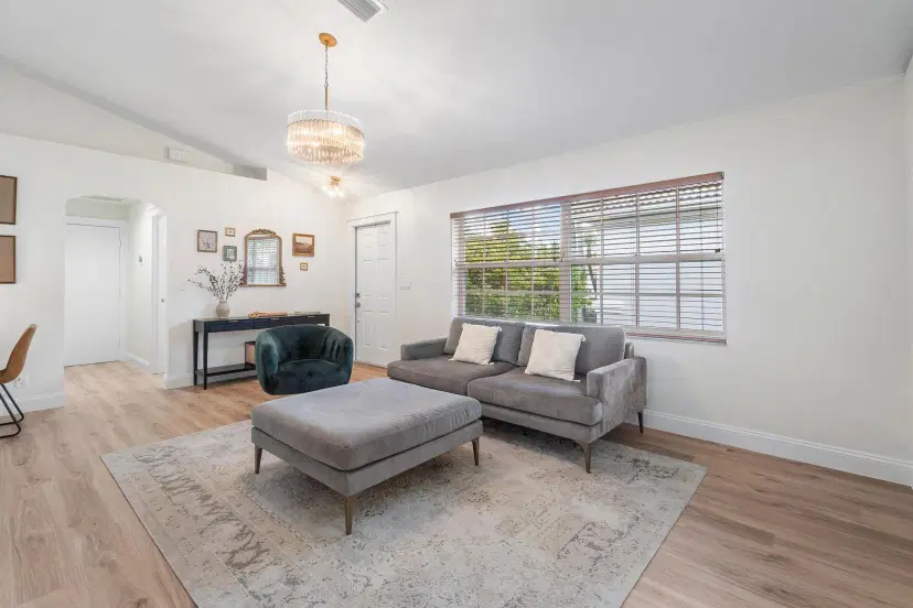 Picture of 1825 Capeside Circle, Wellington FL 33414