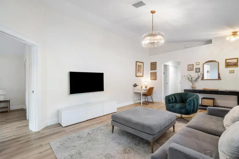 Picture of 1825 Capeside Circle, Wellington FL 33414