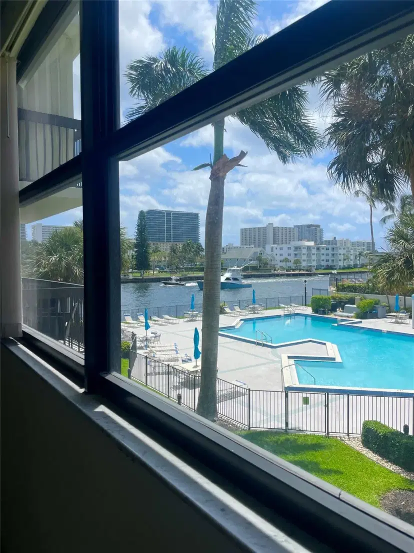 Picture of 2900 NE 14Th Street Cswy 210, Pompano Beach FL 33062
