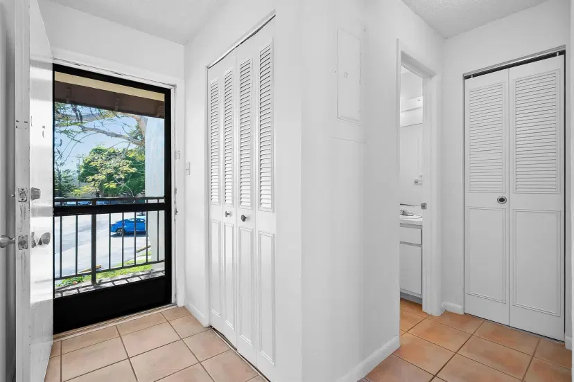 Picture of 2050 Oleander Boulevard 2205, Fort Pierce FL 34950