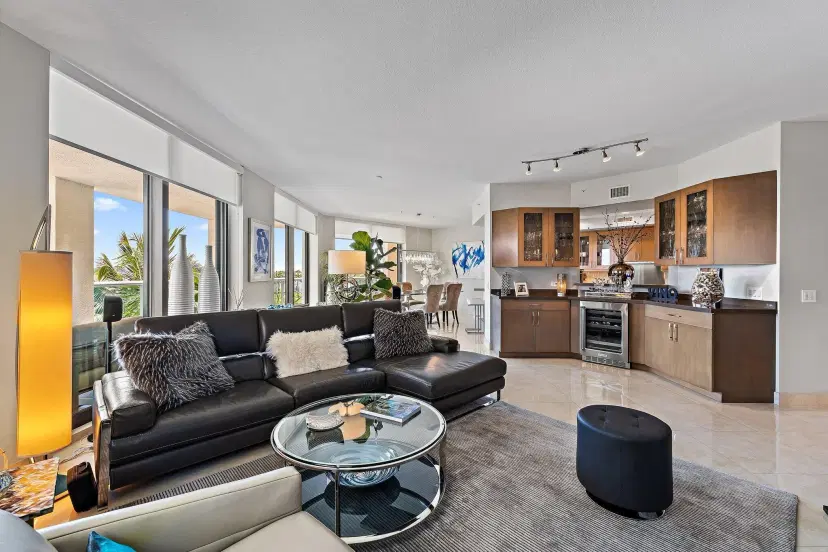 Picture of 3630 Gardens Parkway 401C, Palm Beach Gardens FL 33410