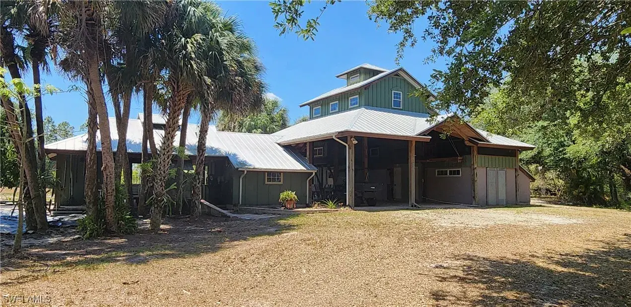 Picture of 3105 Secretariat Dr, Labelle, FL 33935