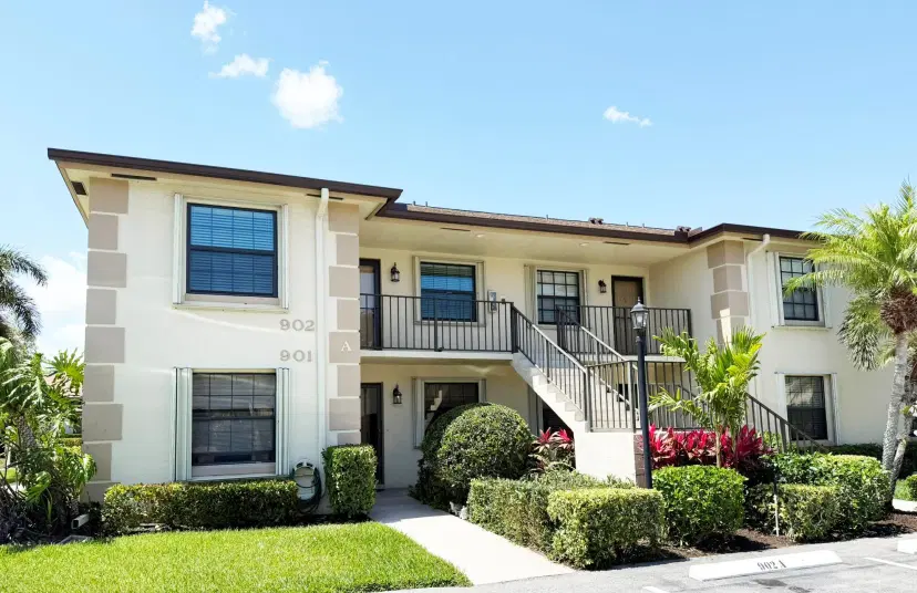 Picture of 902 Pinecrest Circle A, Jupiter FL 33458