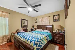 Picture of 570 20Th St Ne, Naples, FL 34120