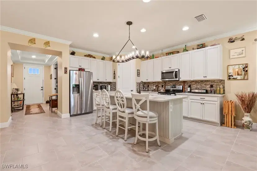 Picture of 3865 Helmsman Dr, Naples FL 34120