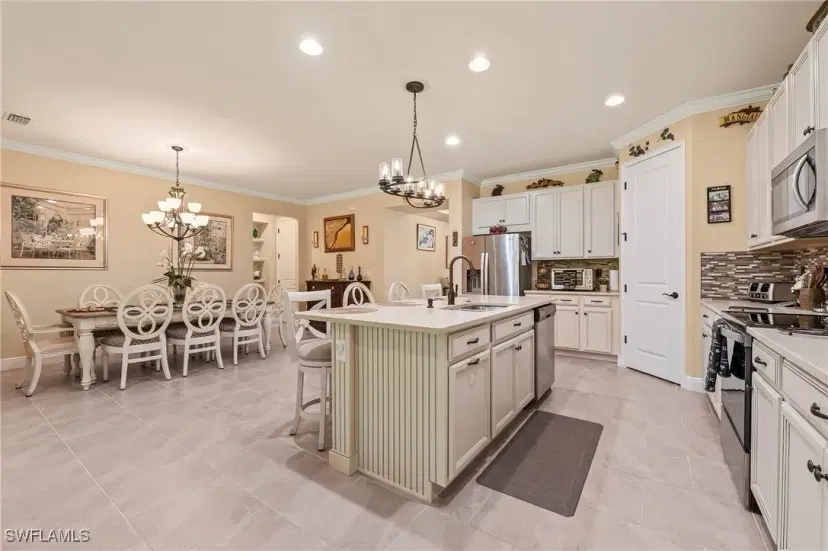 Picture of 3865 Helmsman Dr, Naples FL 34120