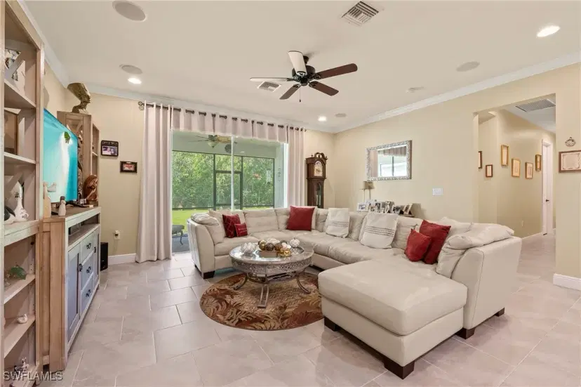 Picture of 3865 Helmsman Dr, Naples FL 34120