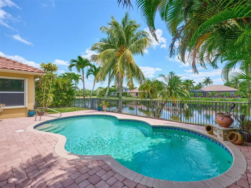 Picture of 7088 NW 111Th Ter, Parkland FL 33076