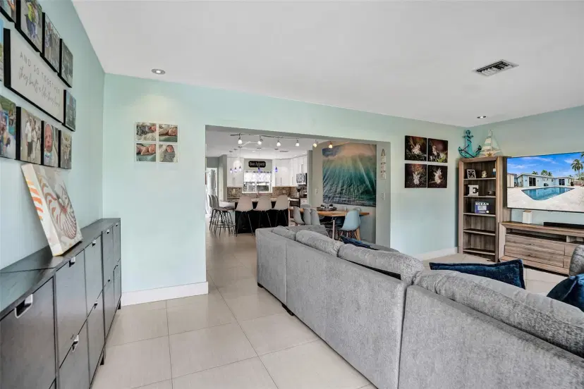 Picture of 1296 SW 4Th Ter, Pompano Beach FL 33060