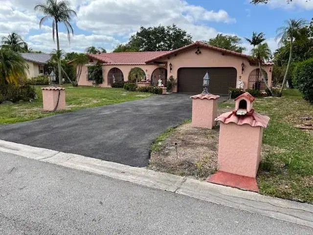 Picture of 10924 NW 41St Dr, Coral Springs FL 33065