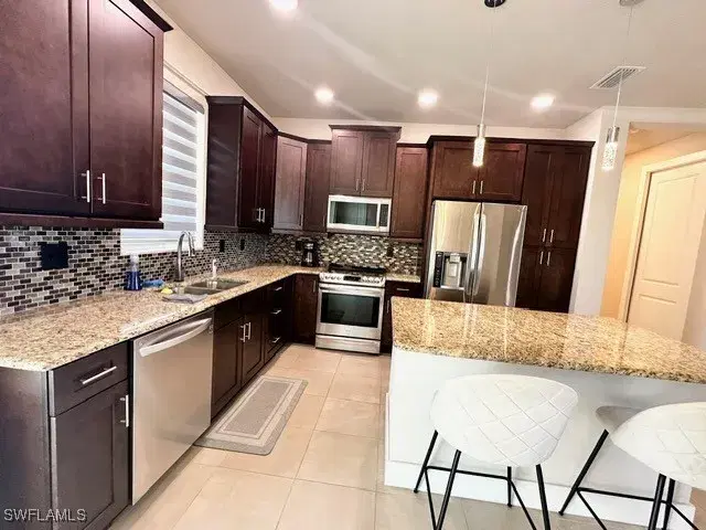 Picture of 9216 Hamlin Rd E, Fort Myers FL 33967
