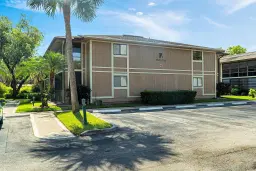 Picture of 7717 Ashmont Cr 109, Tamarac, FL 33321