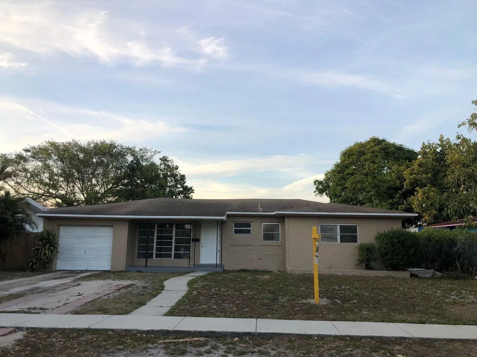 Picture of 520 E Campus Cir, Fort Lauderdale, FL 33312