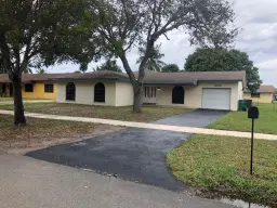 Picture of 520 E Campus Cir, Fort Lauderdale, FL 33312
