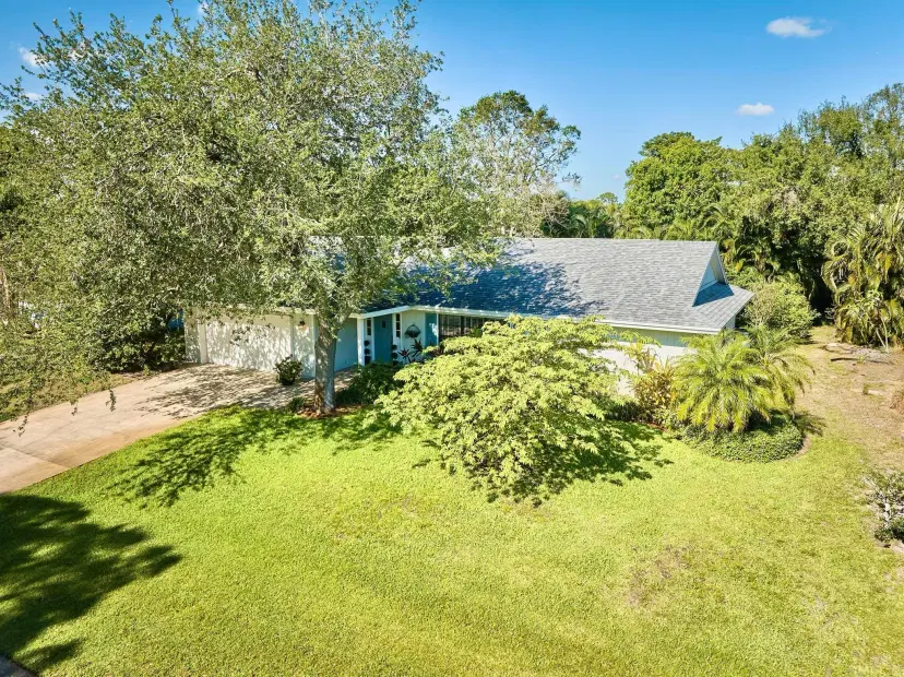 Picture of 527 10Th Court, Vero Beach FL 32962