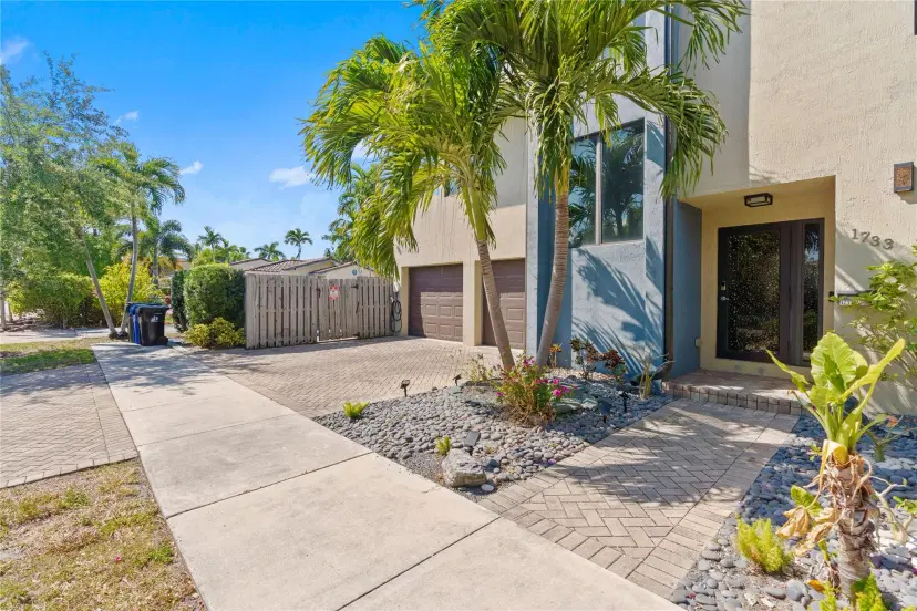 Picture of 1733 NE 8Th St A, Fort Lauderdale FL 33304