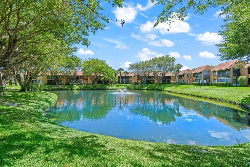 Picture of 11231 Green Lake 204 Drive 204, Boynton Beach FL 33437