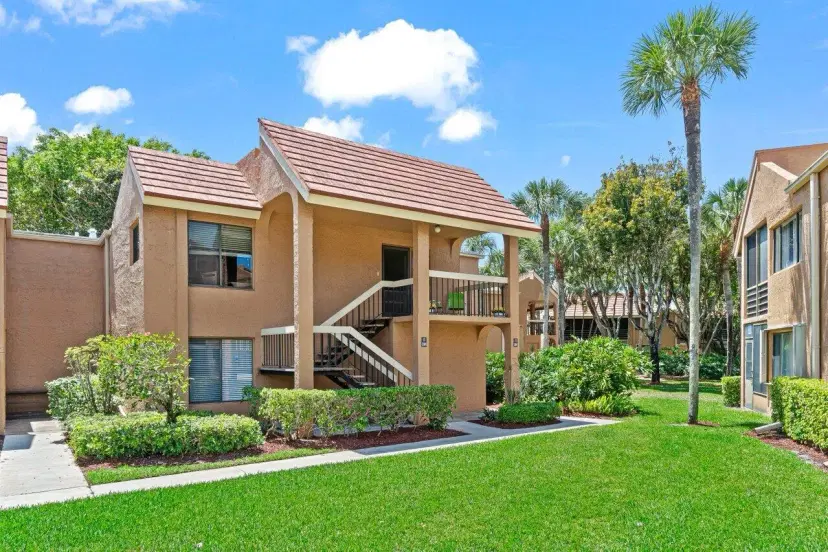 Picture of 11231 Green Lake 204 Drive 204, Boynton Beach FL 33437