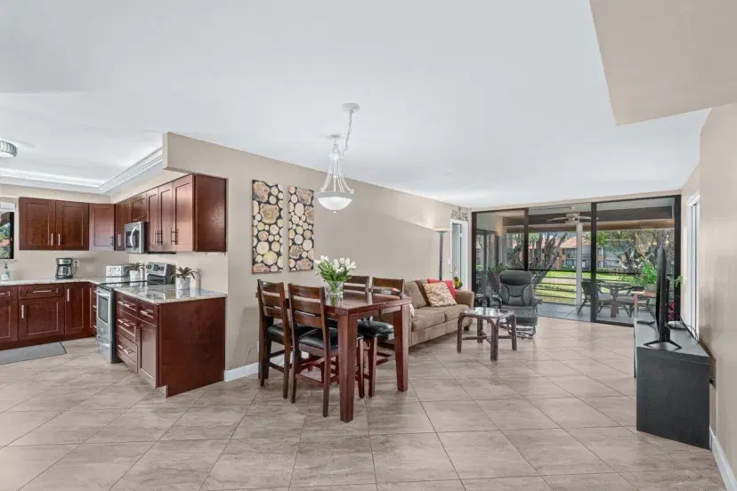 Picture of 11231 Green Lake 204 Drive 204, Boynton Beach FL 33437