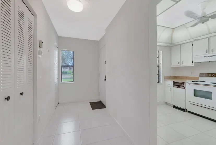 Picture of 7956 Eastlake Drive E 16-E, Boca Raton FL 33433