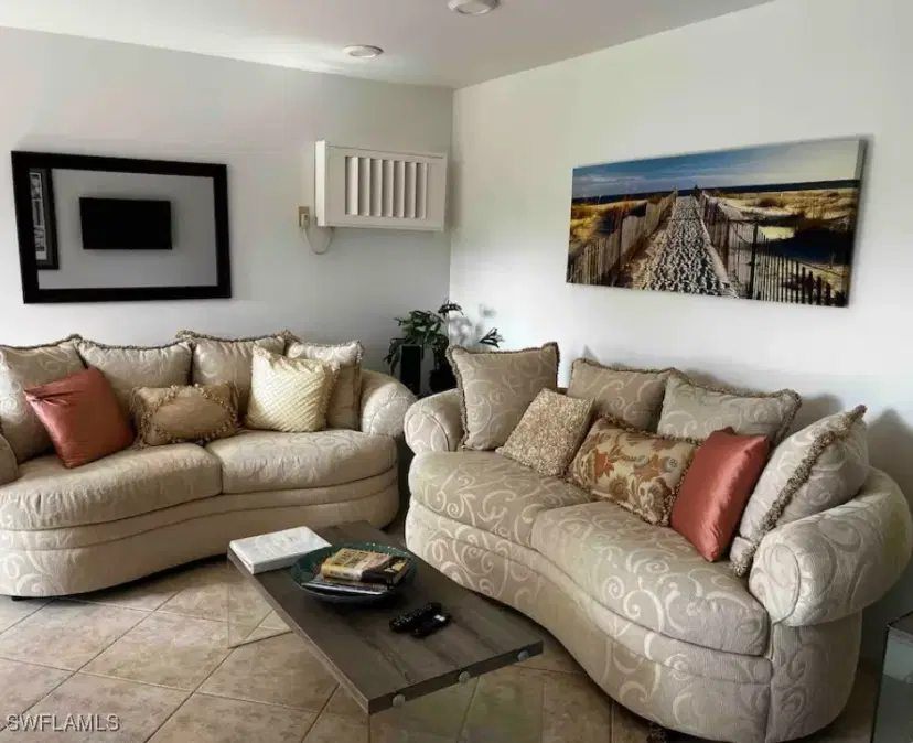 Picture of 240 N Collier Blvd G1, Marco Island FL 34145