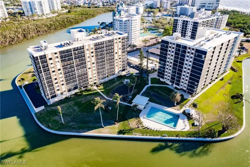 Picture of 17 Bluebill Ave 305, Naples FL 34108
