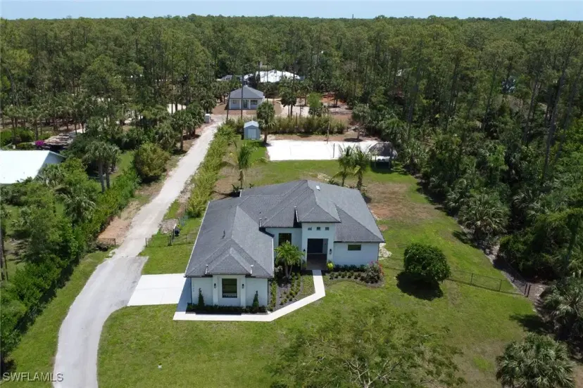 Picture of 1340 Logan Blvd S, Naples FL 34116