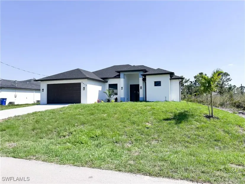 Picture of 2617 40Th St W, Lehigh Acres, FL 33971