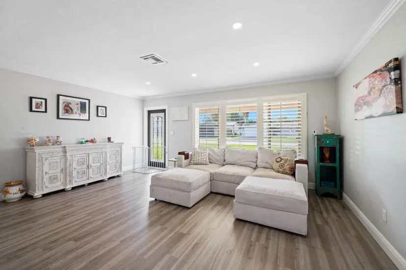 Picture of 733 NW 28Th St, Wilton Manors FL 33311