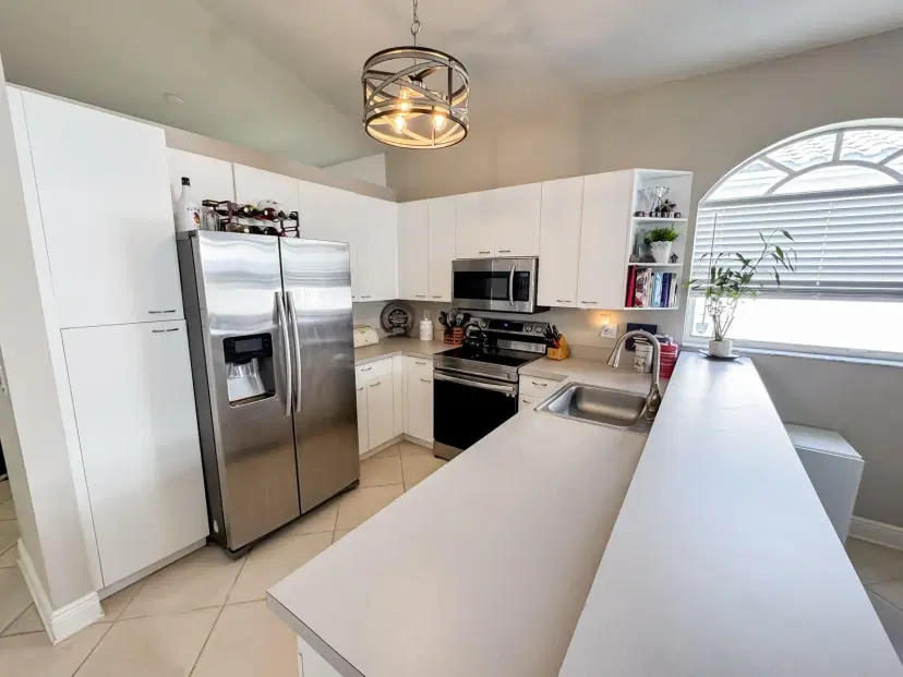 Picture of 595 NW 159Th Ln, Pembroke Pines FL 33028